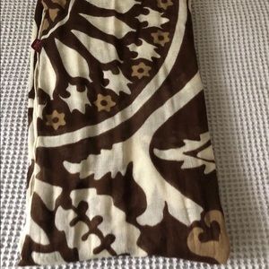 Brown beautiful patterned scarf